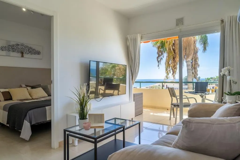 Apartment In Front Of The Ocean Los Cristianos  0*, Los Cristianos (Tenerife)