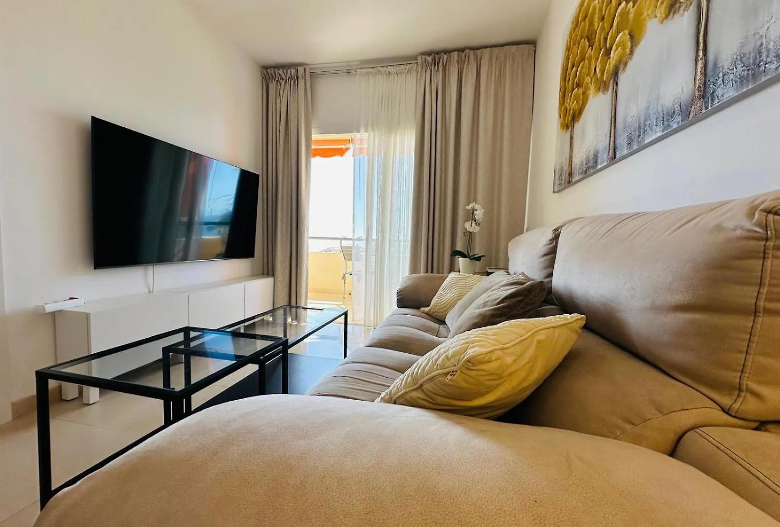 Apartment In Front Of The Ocean location